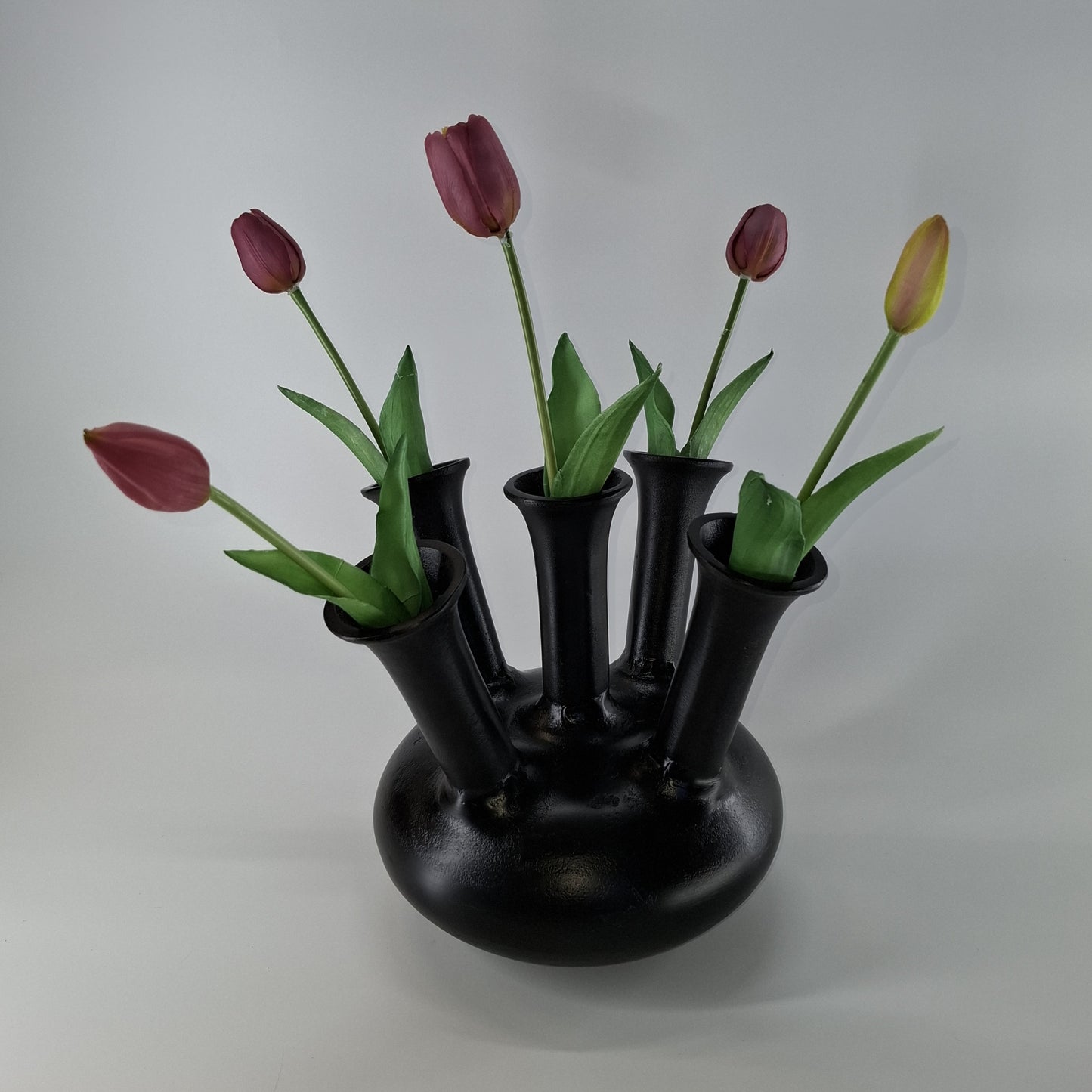 Aluminium toetervaas / tulpenvaas D25 zwart