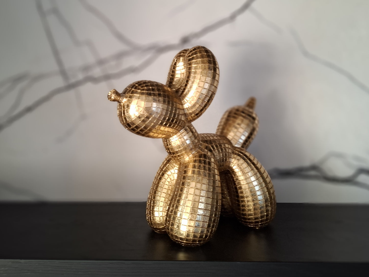 balloon-dog-gold