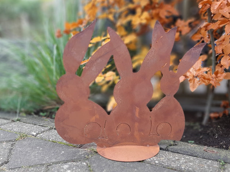 3 bunny's op plaat achtersilhouet roestijzer
