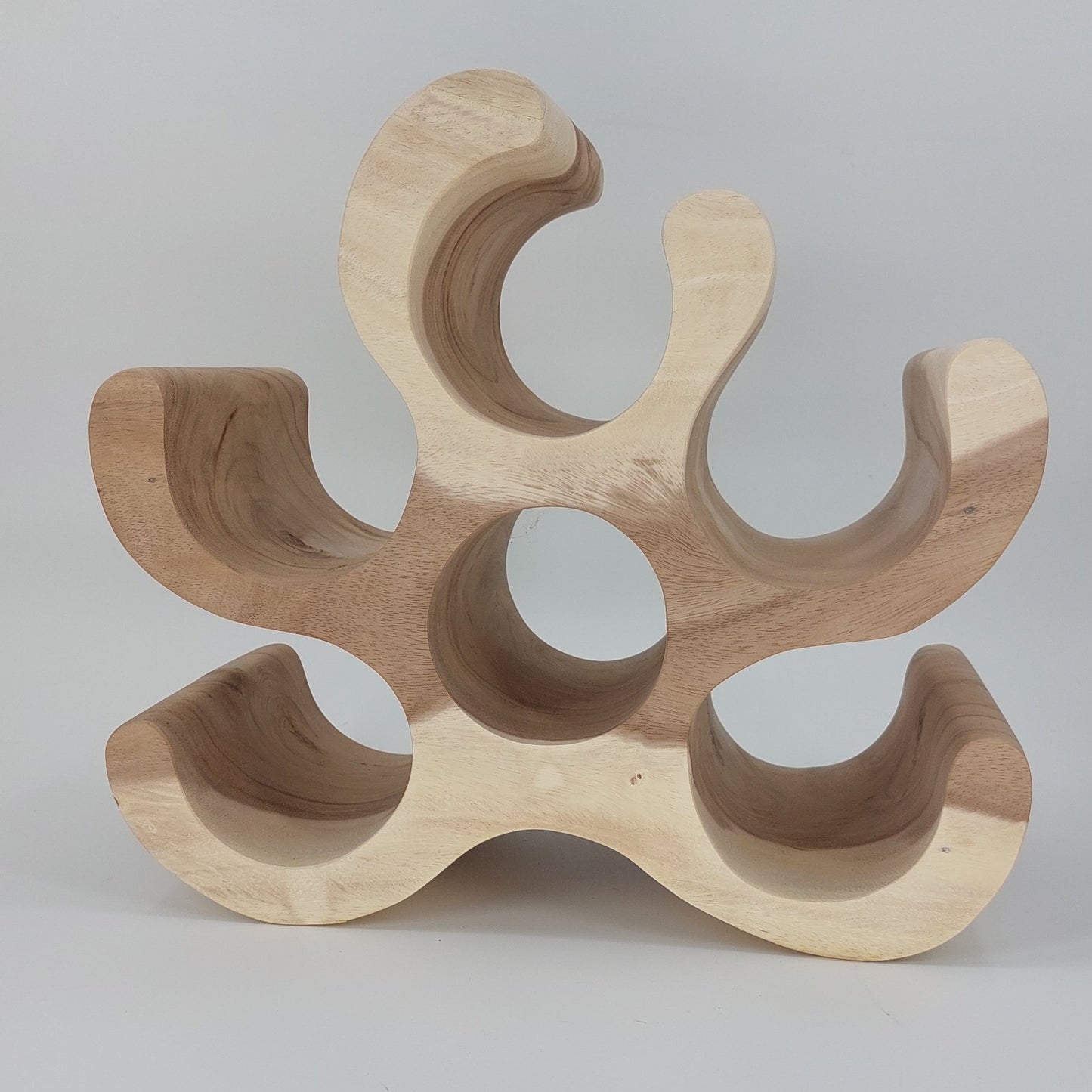 Houten wijnrek – stijlvol en compact rek geschikt voor 6 flessen, perfect voor een landelijke interieurstijl.