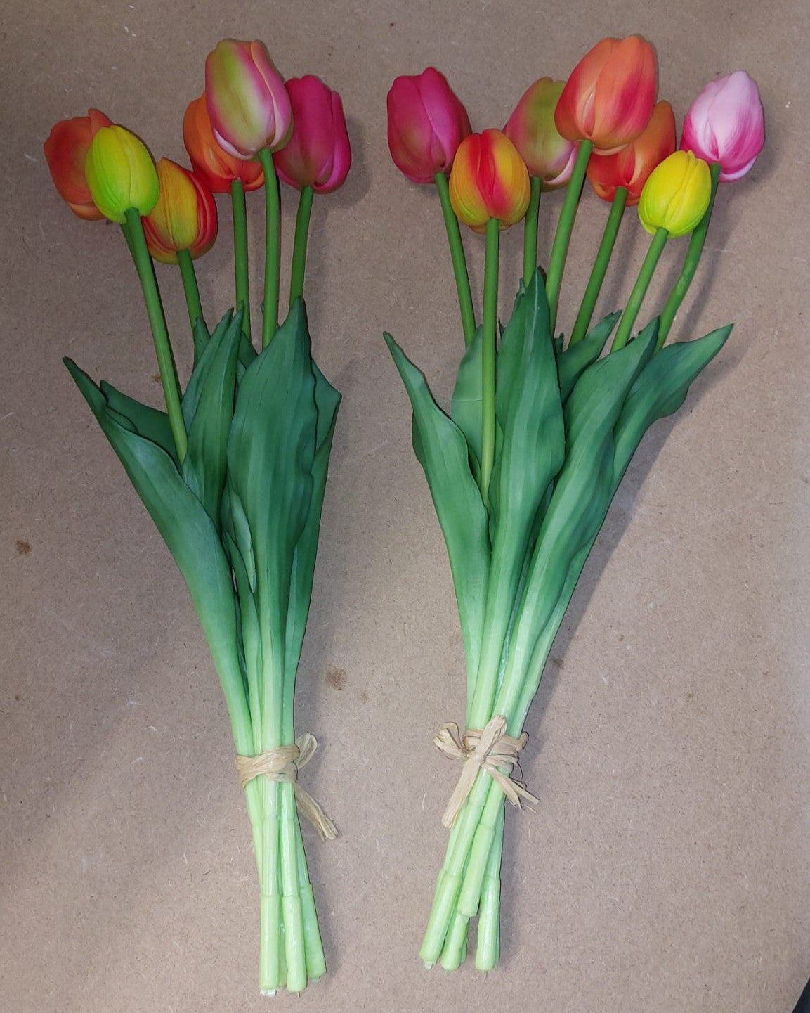 Kunst Tulpen 7 stelen ( verschillende kleuren )