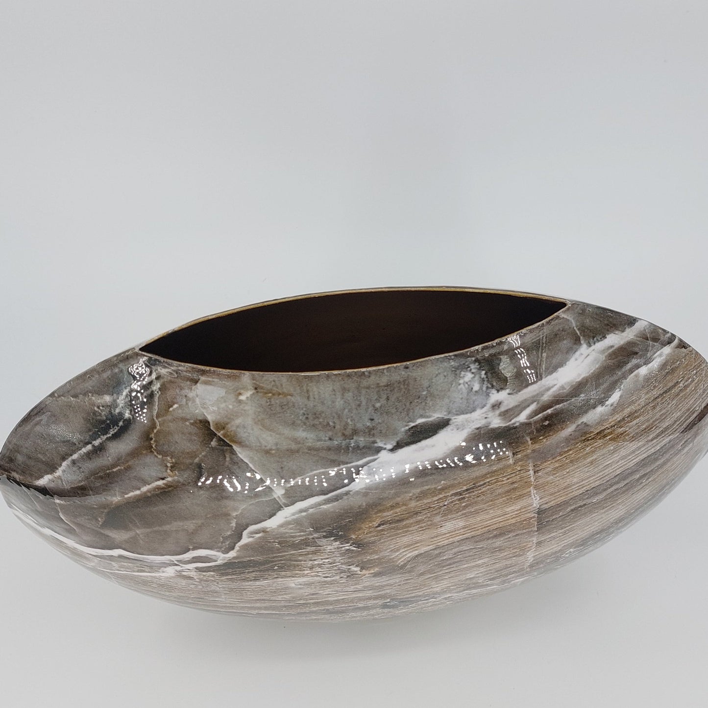 Metalen vaas met marmerlook in gemêleerde tinten, Mansion Atmosphere Narzole – 40 x 15 x 36 cm."